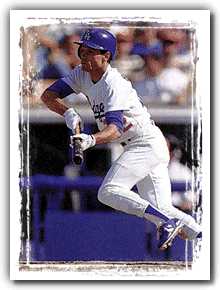 Brett Butler bunts on the Dodgers