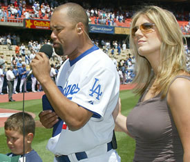 jose singing the anthem